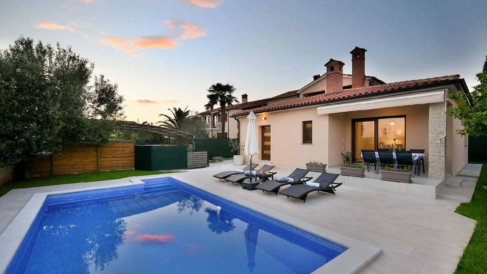 Ferienhaus Mit Privatpool Fuer 6 Personen Ca 100 Qm In Galizana, Istrien Istrische Riviera